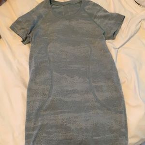Lululemon swiftly tech short sleeve